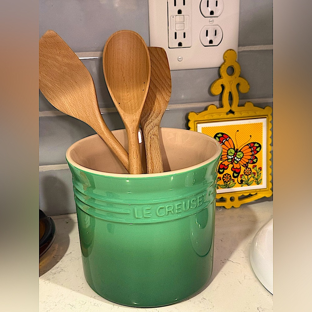 Le Creuset Fennel Green Stoneware Utensil Crock/Holder